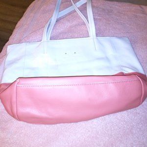 Very cute and spacious Stone Mountain purse